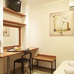 Hotel Galaxias 3*