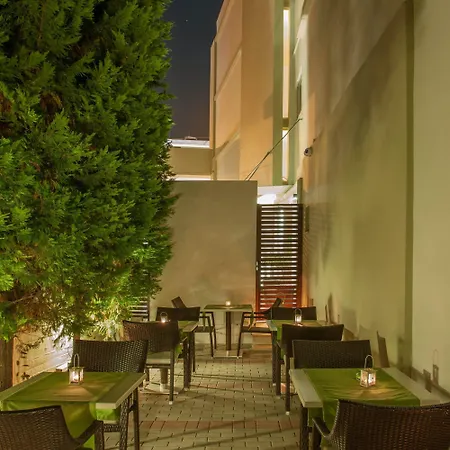 ξενοδοχειο γαλαξίας 3* Rhodes City