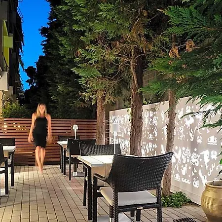Hotel Galaxias